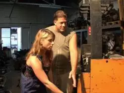 Beim Ficken geraten die dicken Möpse der Bitch richtig in Wallungen